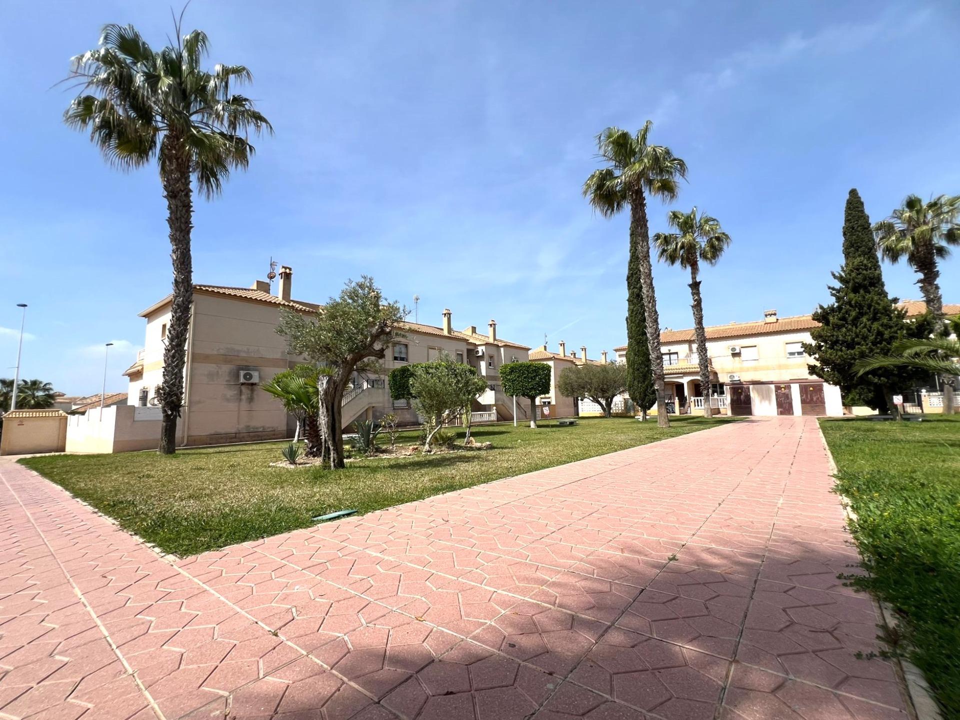 For sale - 2 Bedroom 1 Bathroom Bungalow in Torrevieja - aguas nuevas  - Alicante