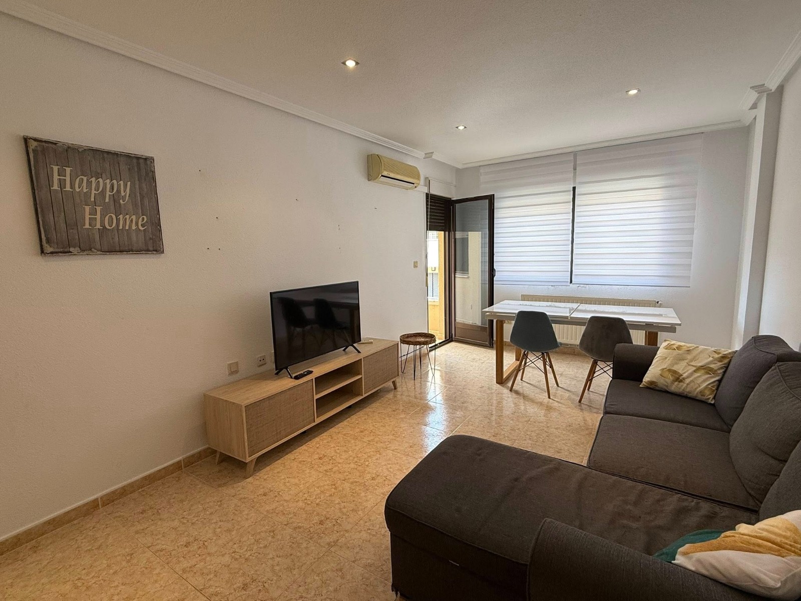 For sale - 3 Bedroom 2 Bathroom Apartment in San Miguel de Salinas - Inland  - Alicante
