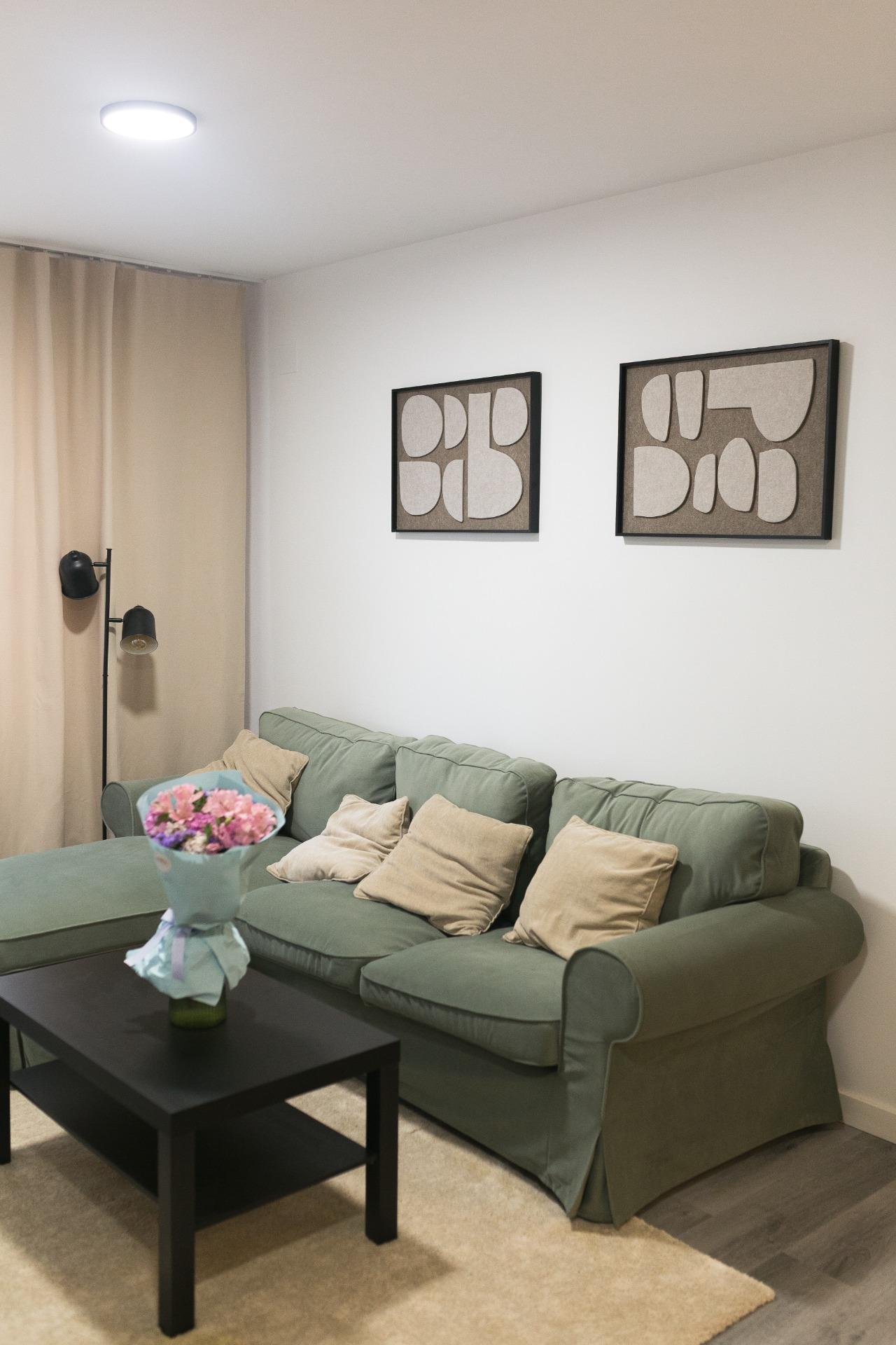 For sale - 2 Bedroom 1 Bathroom Apartment in Torrevieja - Centro  - Alicante