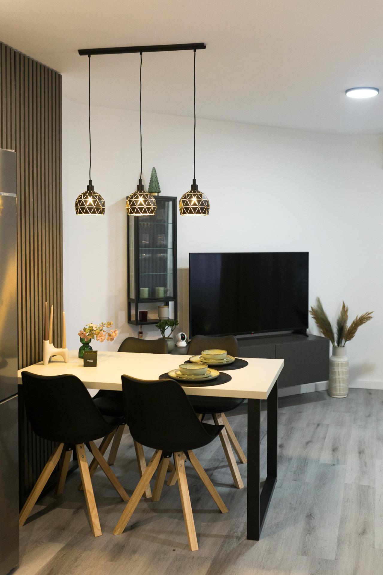 For sale - 2 Bedroom 1 Bathroom Apartment in Torrevieja - Centro  - Alicante