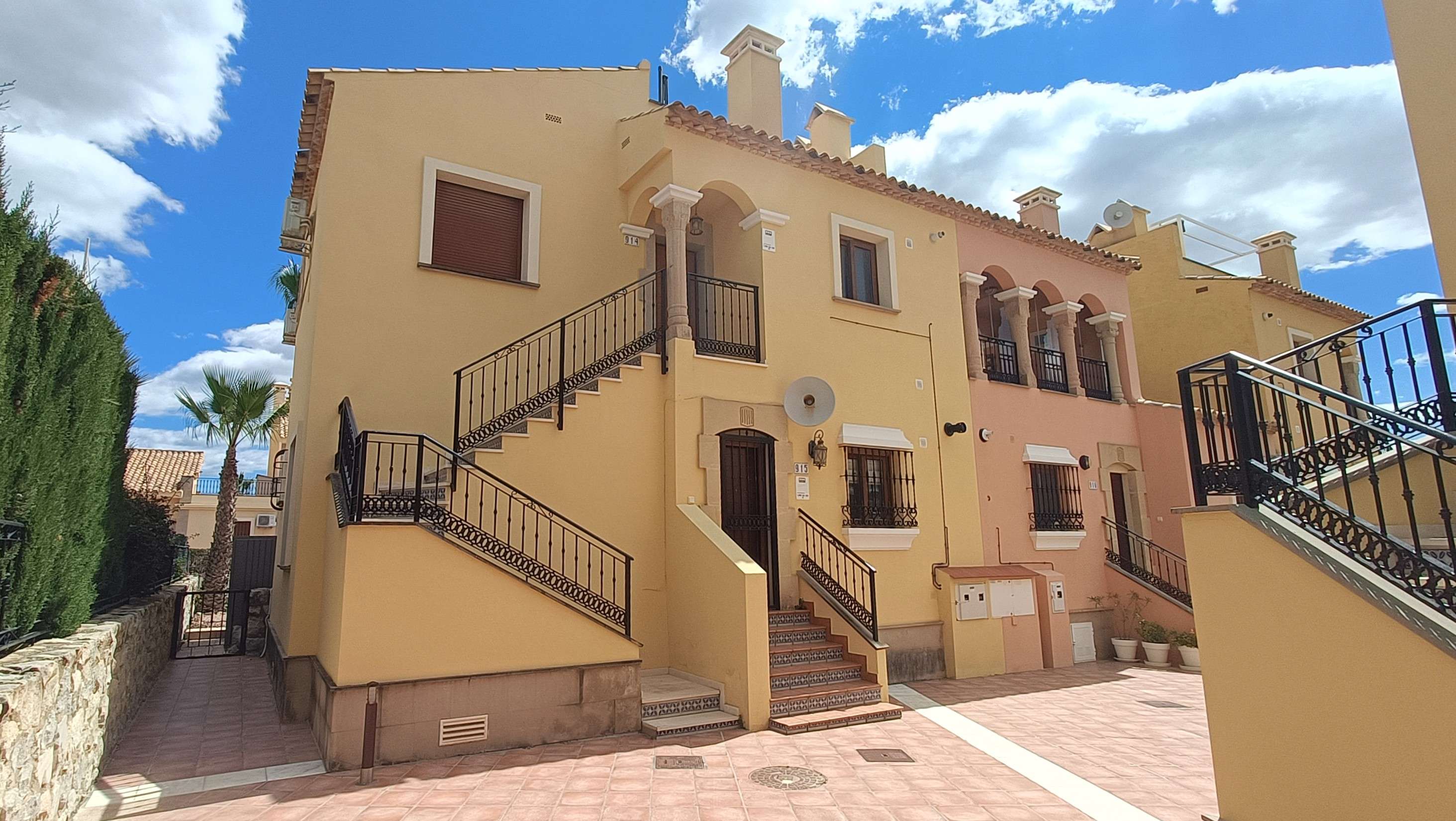 For sale - 2 Bedroom 2 Bathroom Apartment in Algorfa - Inland  - Alicante