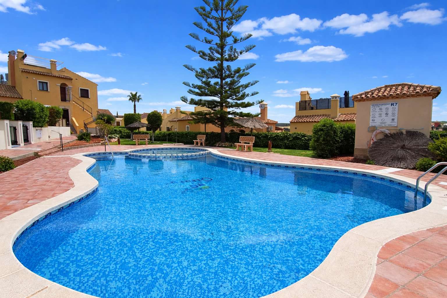 For sale - 2 Bedroom 2 Bathroom Apartment in Algorfa - Inland  - Alicante