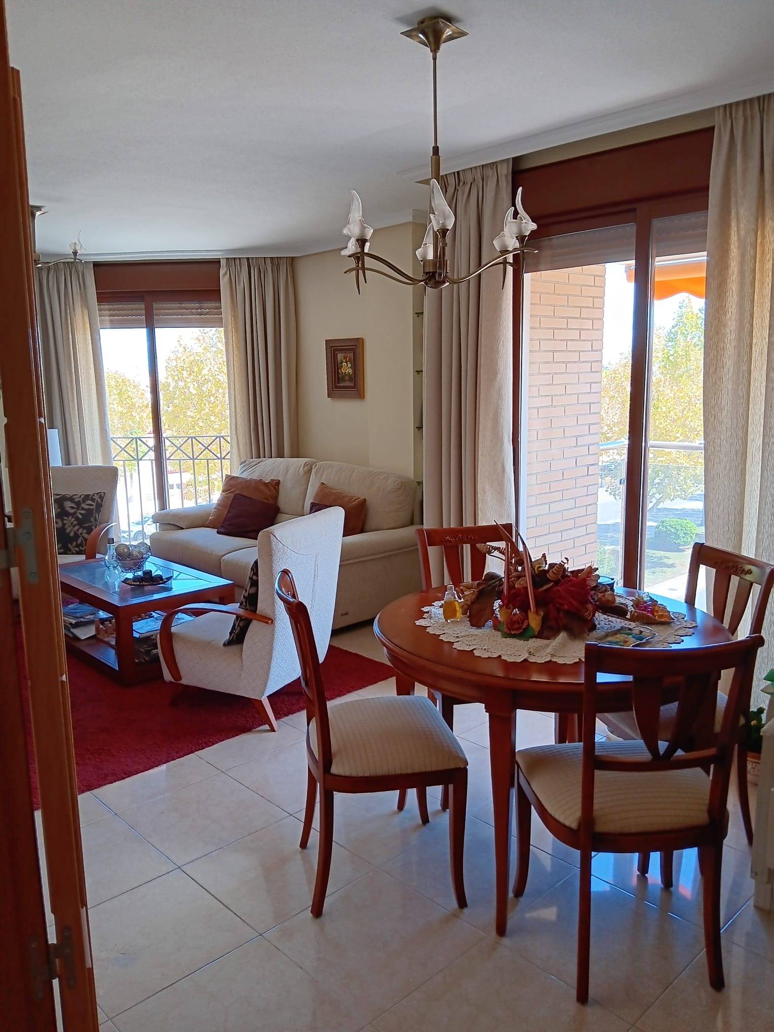 For sale - 3 Bedroom 2 Bathroom Apartment in Pilar de La Horadada - Zona Pueblo  - Alicante