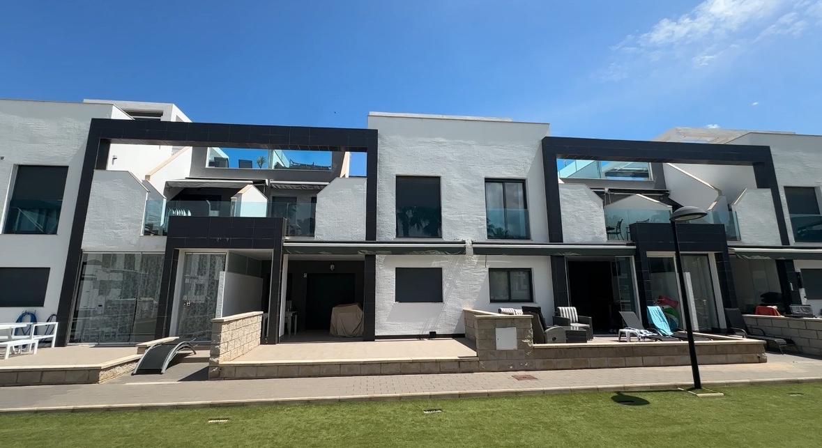 For sale - 2 Bedroom 2 Bathroom Apartment in La Zenia - Costa Blanca  - Alicante