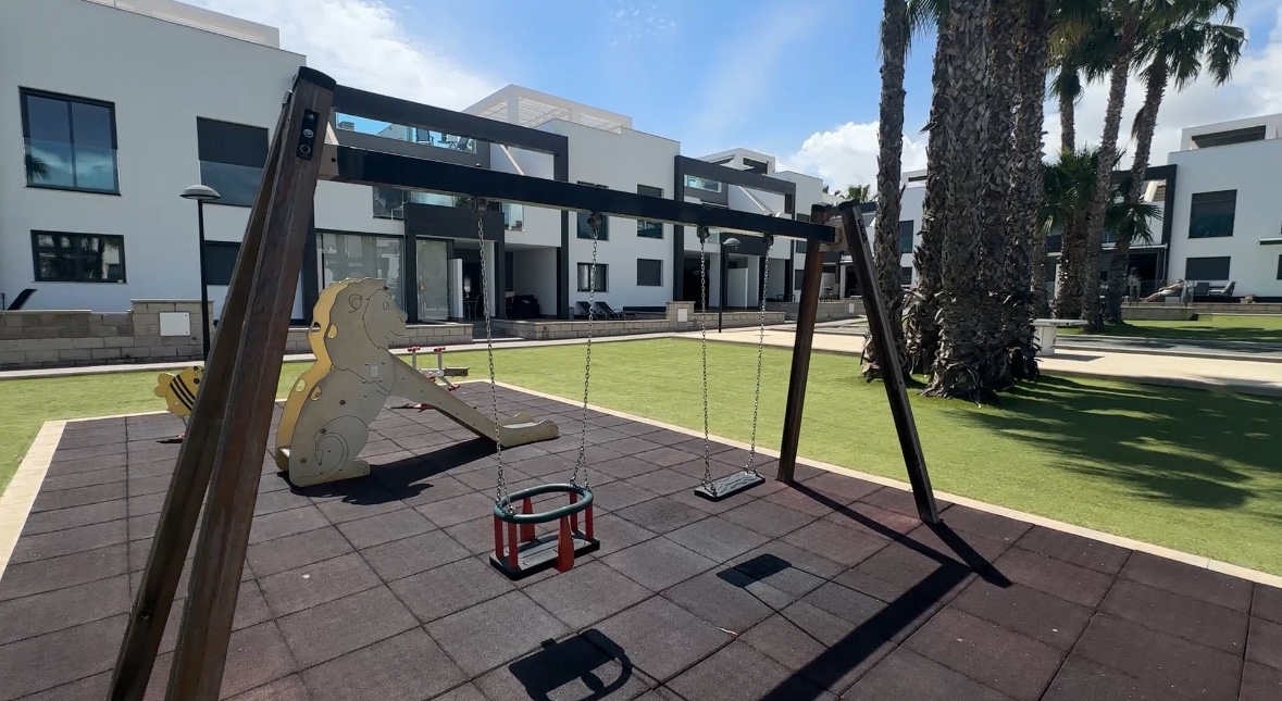 For sale - 2 Bedroom 2 Bathroom Apartment in La Zenia - Costa Blanca  - Alicante