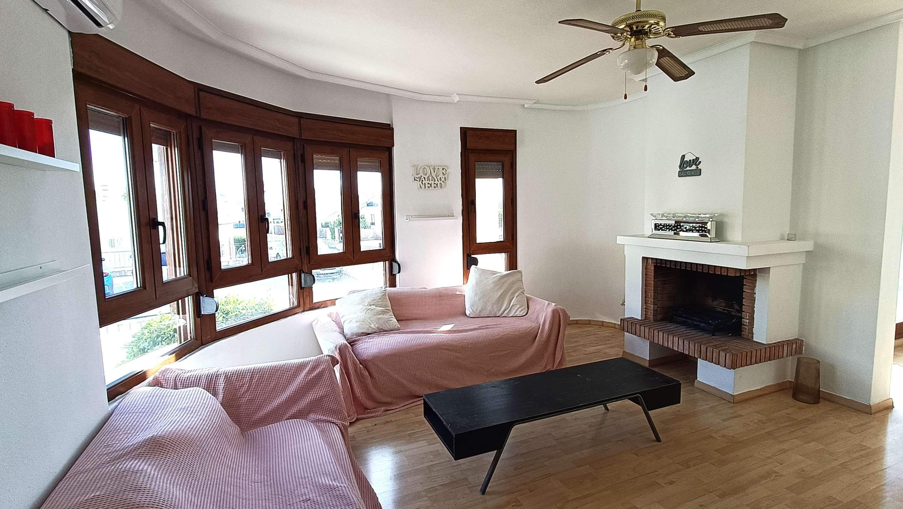 For sale - 3 Bedroom 2 Bathroom Villa in Algorfa - Inland  - Alicante