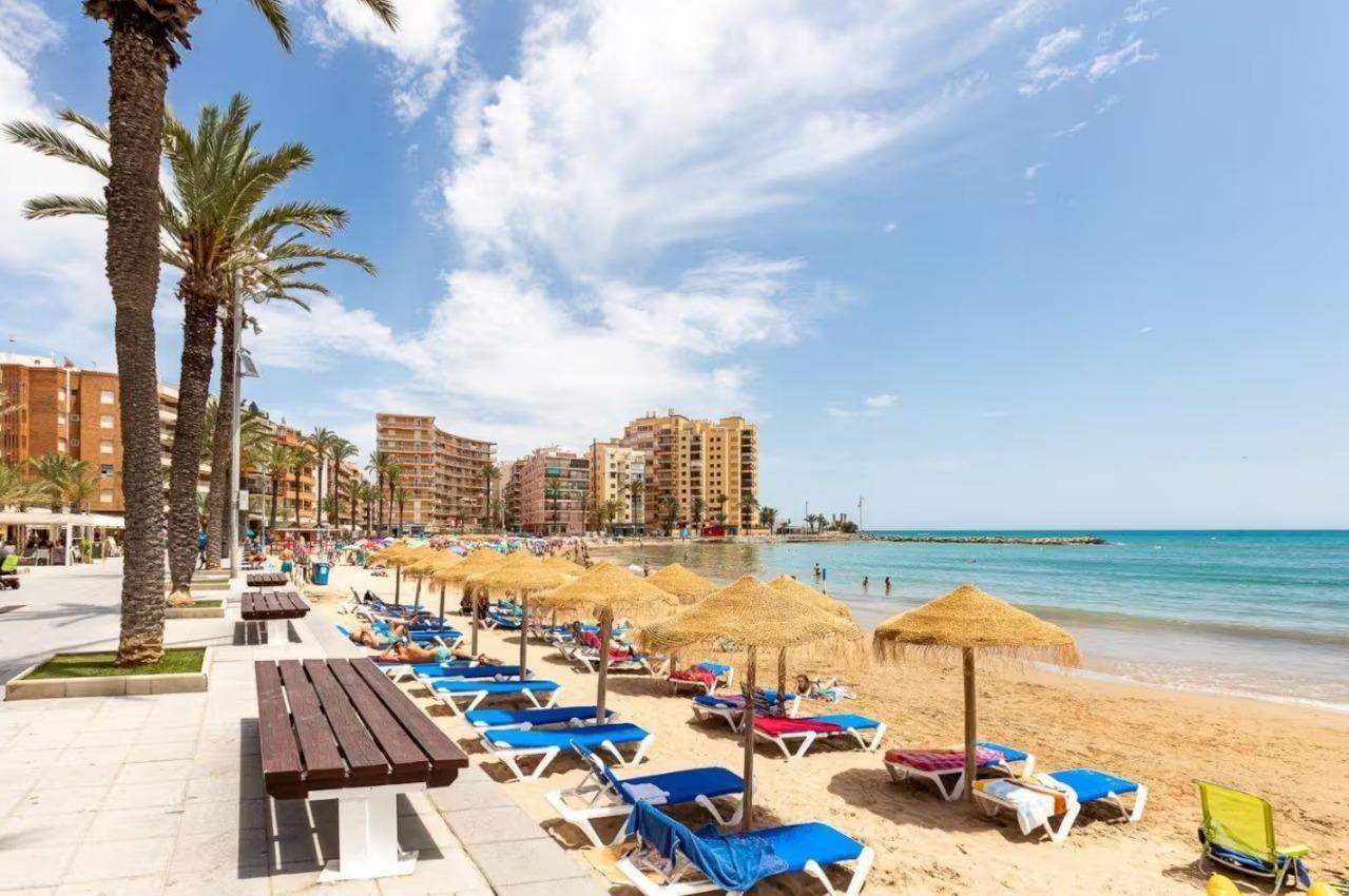 For sale - 2 Bedroom 2 Bathroom Town House in Torrevieja - Cabo Cervera  - Alicante