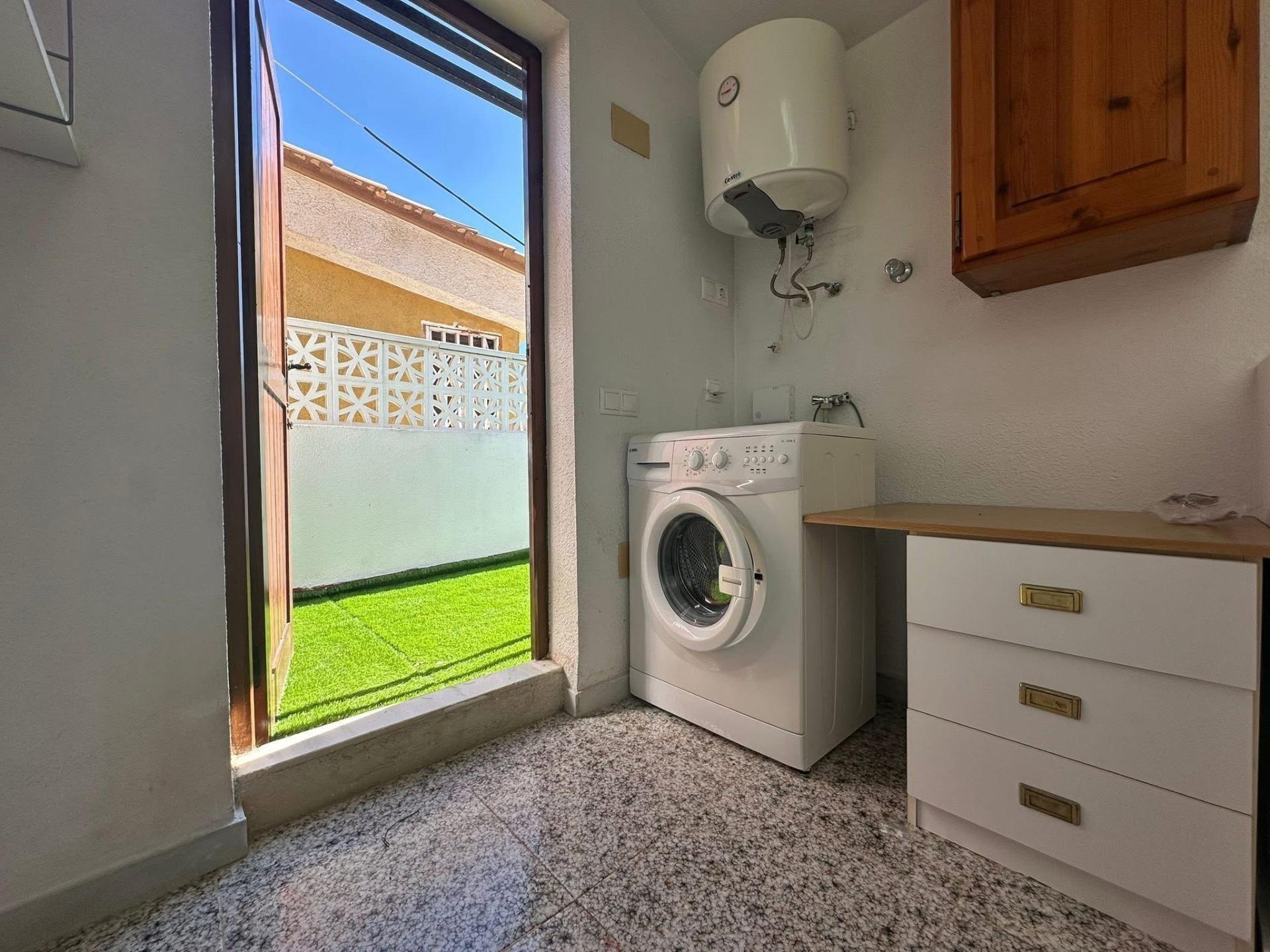 For sale - 2 Bedroom 2 Bathroom Town House in Torrevieja - Cabo Cervera  - Alicante