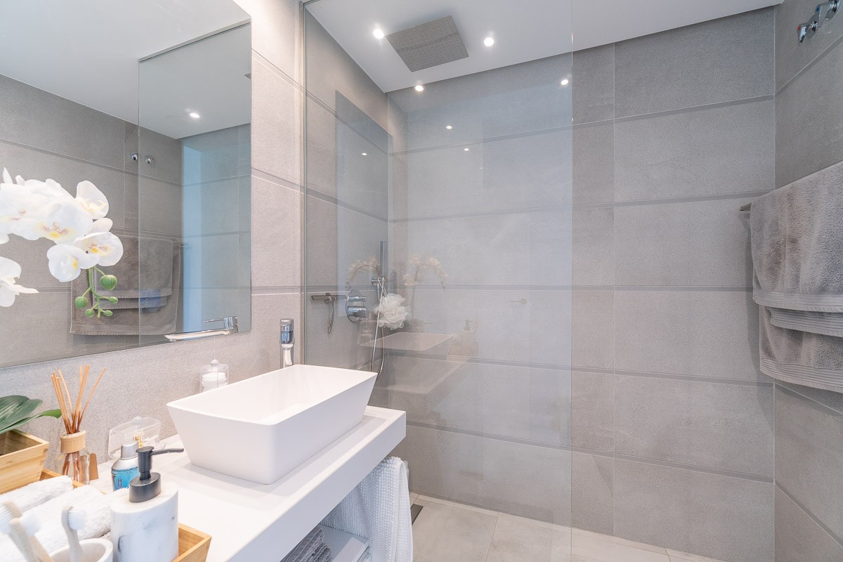 For sale - 2 Bedroom 2 Bathroom Apartment in El Raso - Costa Blanca  - Alicante