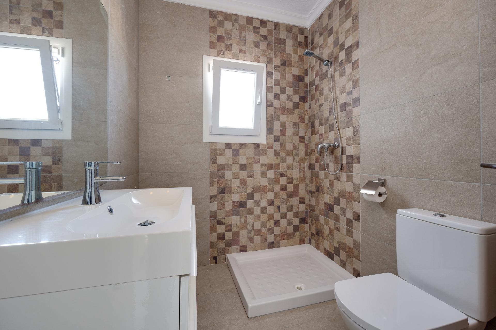 For sale - 3 Bedroom 3 Bathroom Villa in Torrevieja - La Siesta - El Salado - Torreta  - Alicante