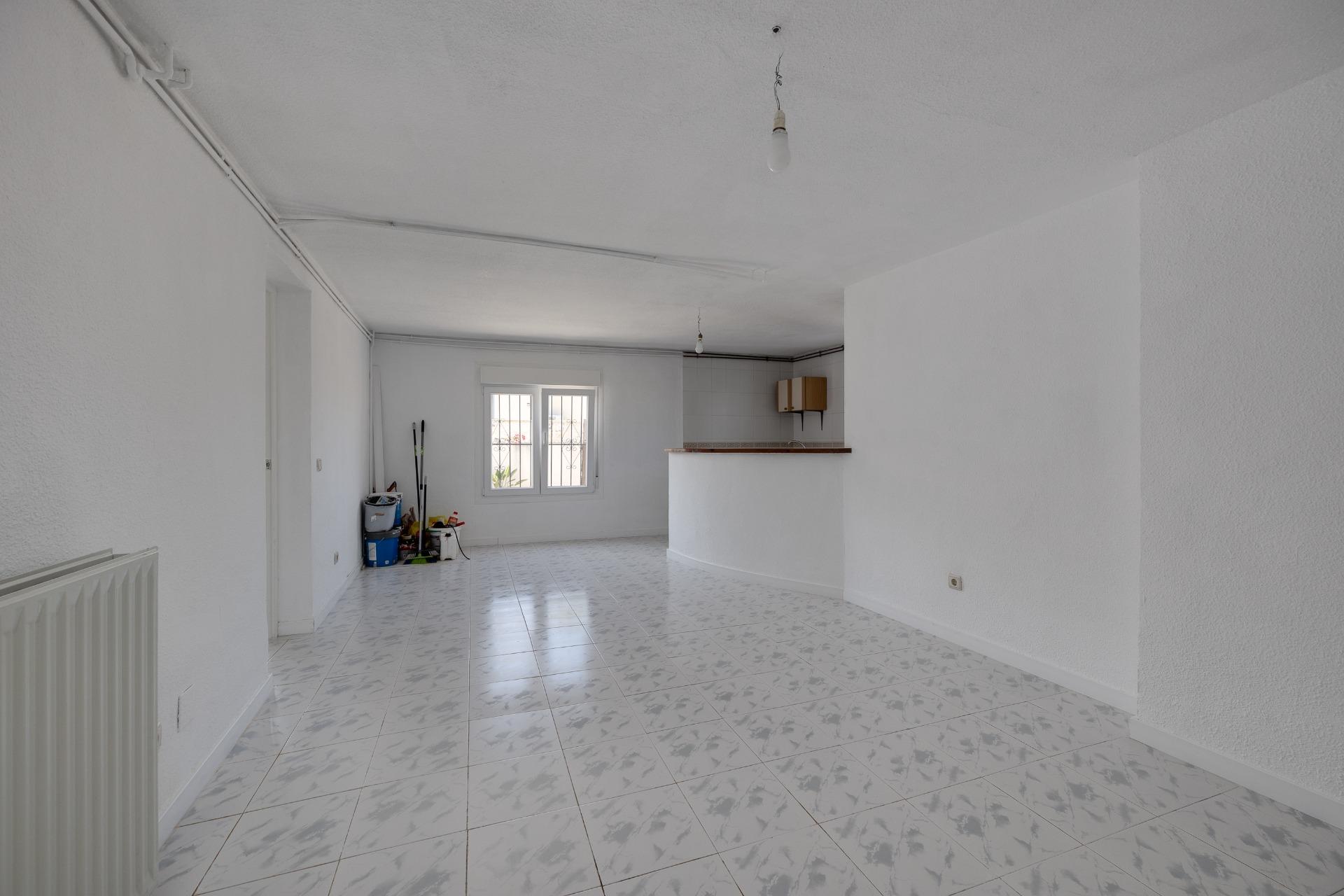 For sale - 3 Bedroom 3 Bathroom Villa in Torrevieja - La Siesta - El Salado - Torreta  - Alicante