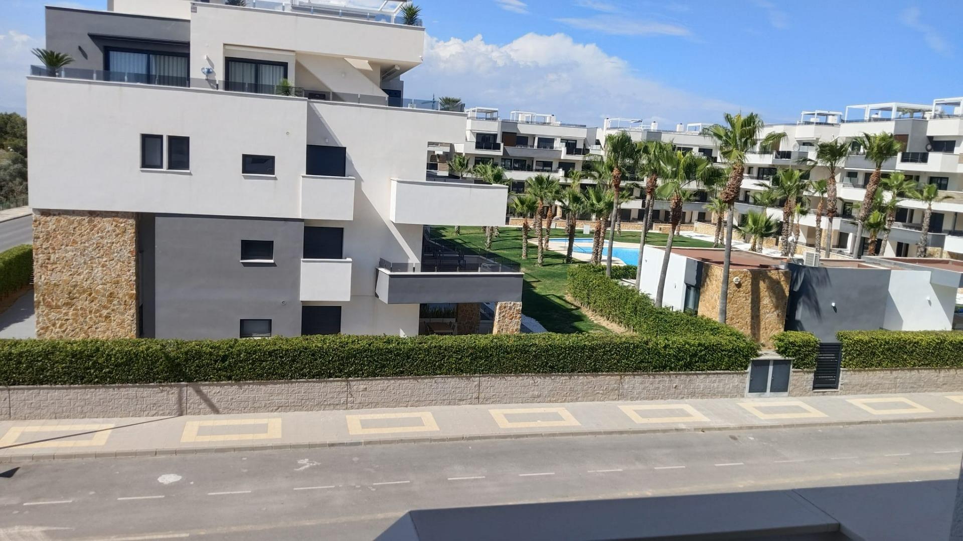 For sale - 2 Bedroom 2 Bathroom Apartment in Orihuela Costa - Pau 8  - Alicante