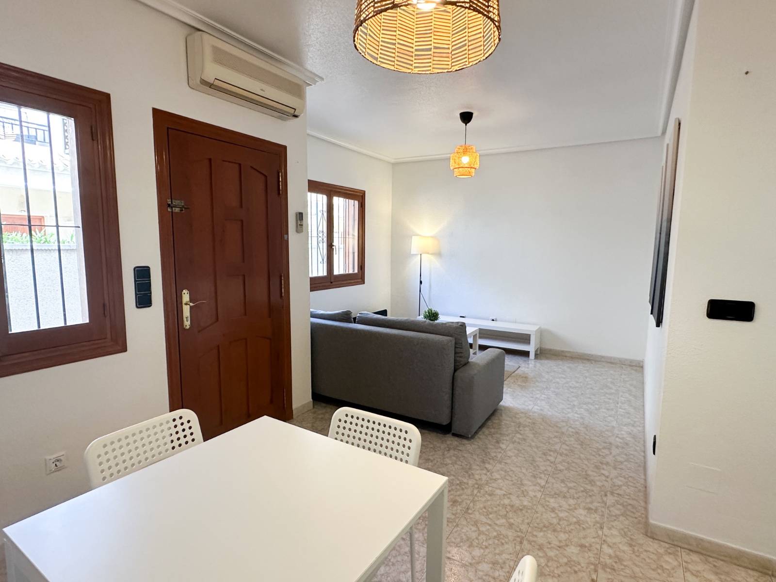 For sale - 2 Bedroom 1 Bathroom Bungalow in Orihuela Costa - Costa Blanca  - Alicante