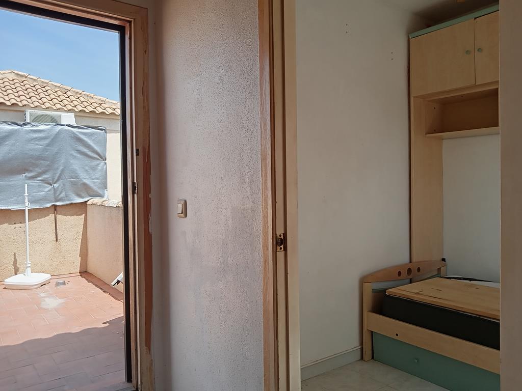 For sale - 3 Bedroom 1 Bathroom Duplex in Torrevieja - Carrefour  - Alicante