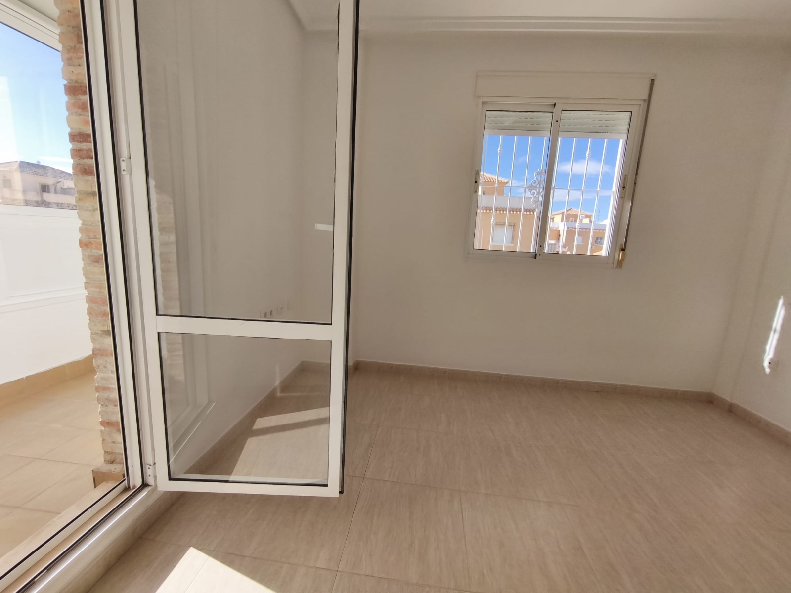 For sale - 3 Bedroom 2 Bathroom Town House in Rojales - Inland  - Alicante