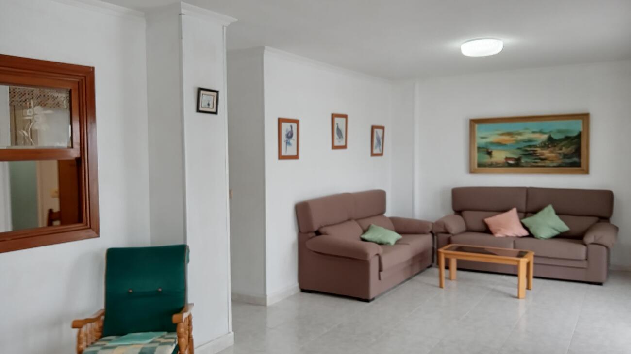 For sale - 3 Bedroom 2 Bathroom Apartment in Torrevieja - PLAYA LOS LOCOS  - Alicante