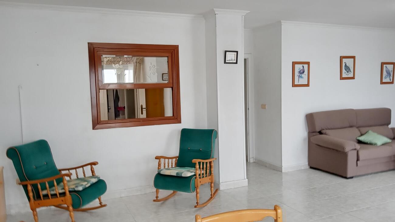 For sale - 3 Bedroom 2 Bathroom Apartment in Torrevieja - PLAYA LOS LOCOS  - Alicante