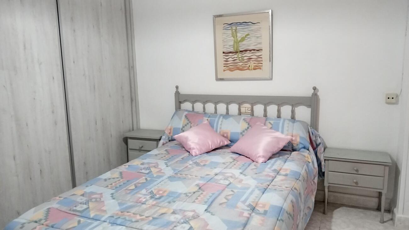 For sale - 3 Bedroom 2 Bathroom Apartment in Torrevieja - PLAYA LOS LOCOS  - Alicante