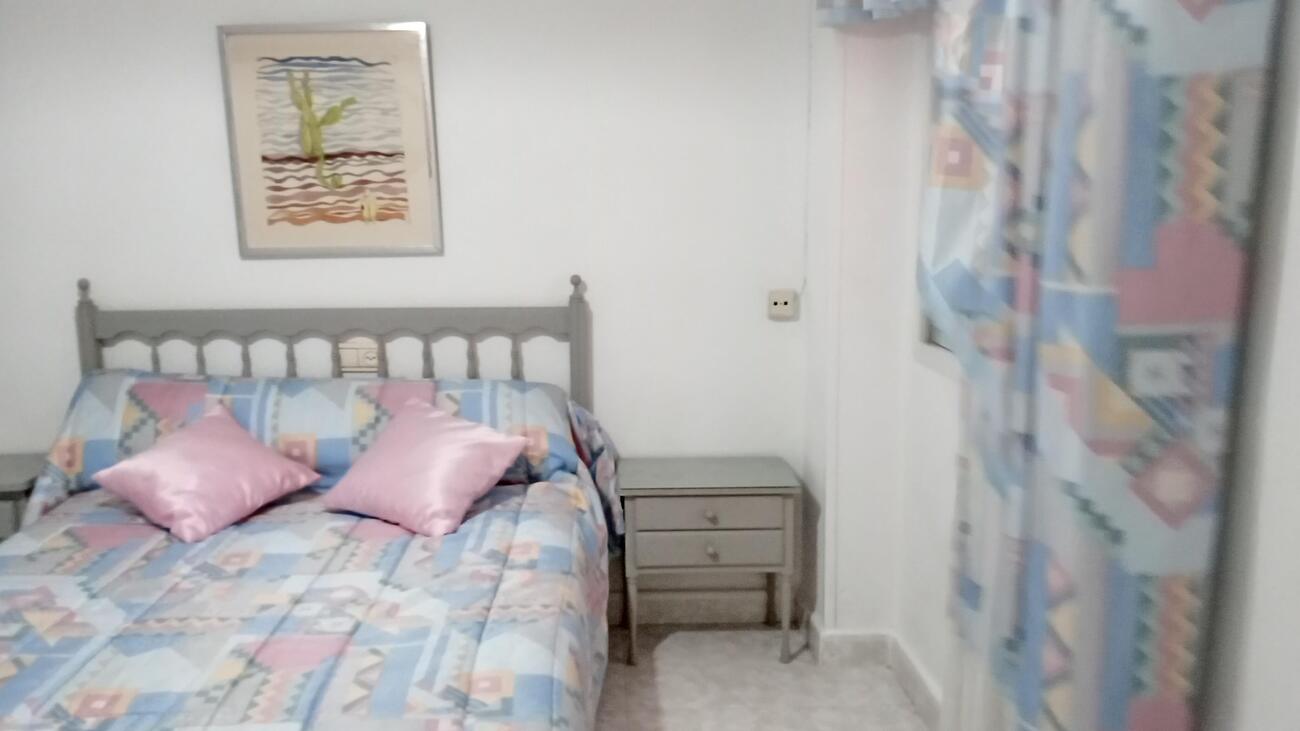 For sale - 3 Bedroom 2 Bathroom Apartment in Torrevieja - PLAYA LOS LOCOS  - Alicante