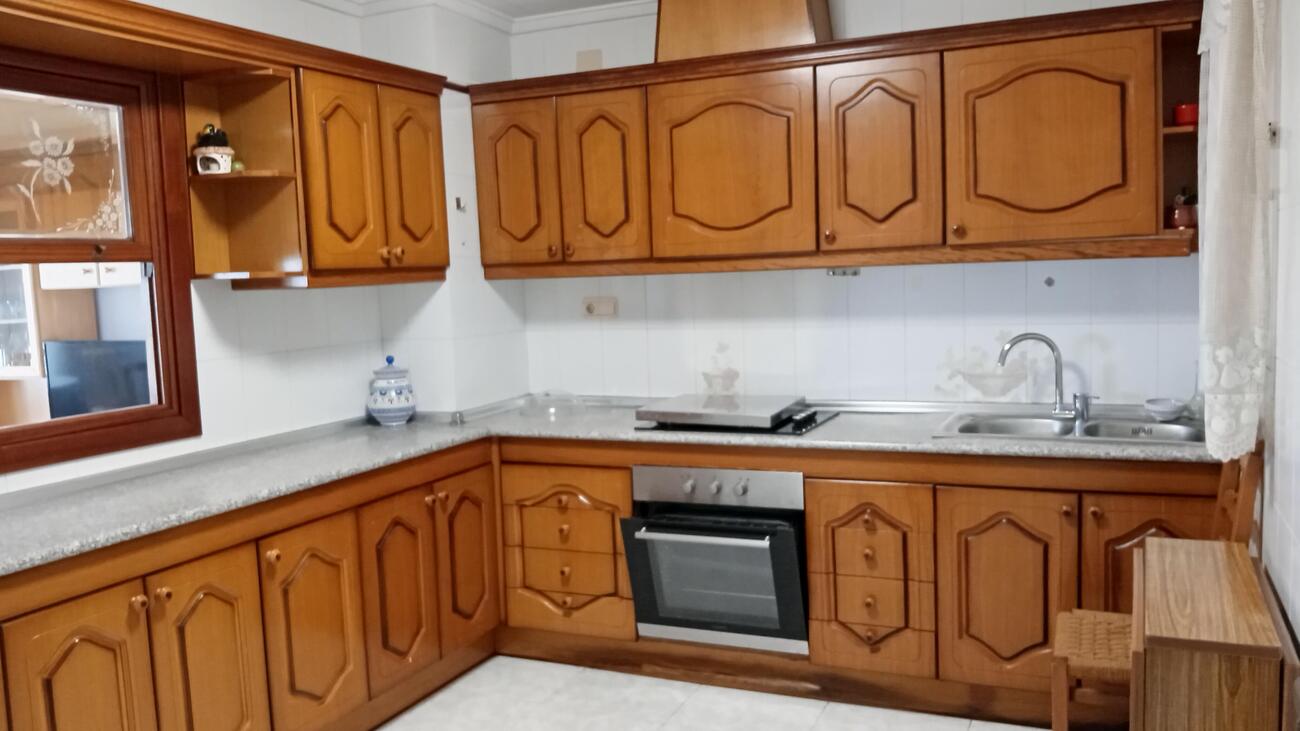 For sale - 3 Bedroom 2 Bathroom Apartment in Torrevieja - PLAYA LOS LOCOS  - Alicante