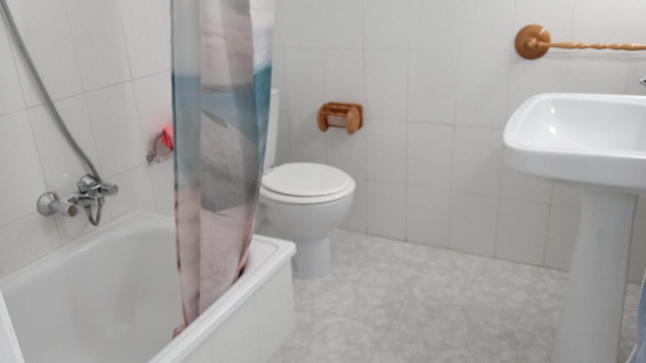 For sale - 3 Bedroom 2 Bathroom Apartment in Torrevieja - PLAYA LOS LOCOS  - Alicante