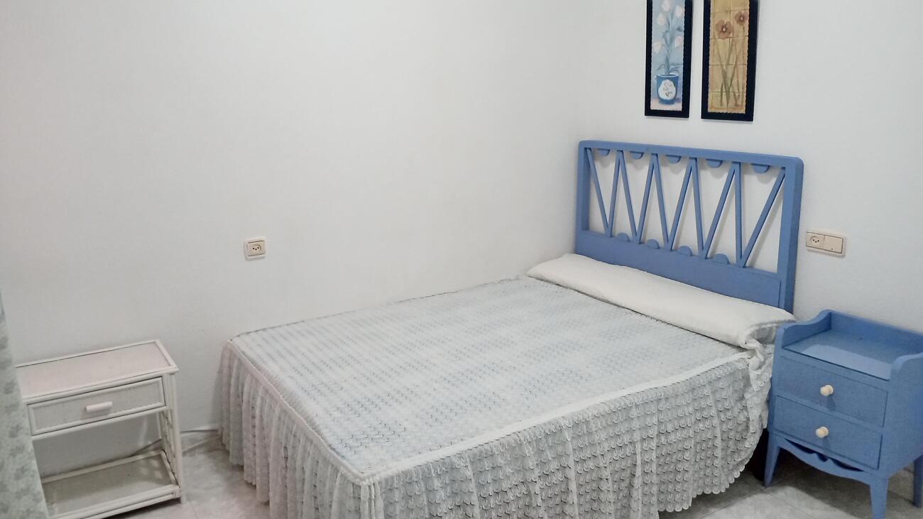 For sale - 3 Bedroom 2 Bathroom Apartment in Torrevieja - PLAYA LOS LOCOS  - Alicante