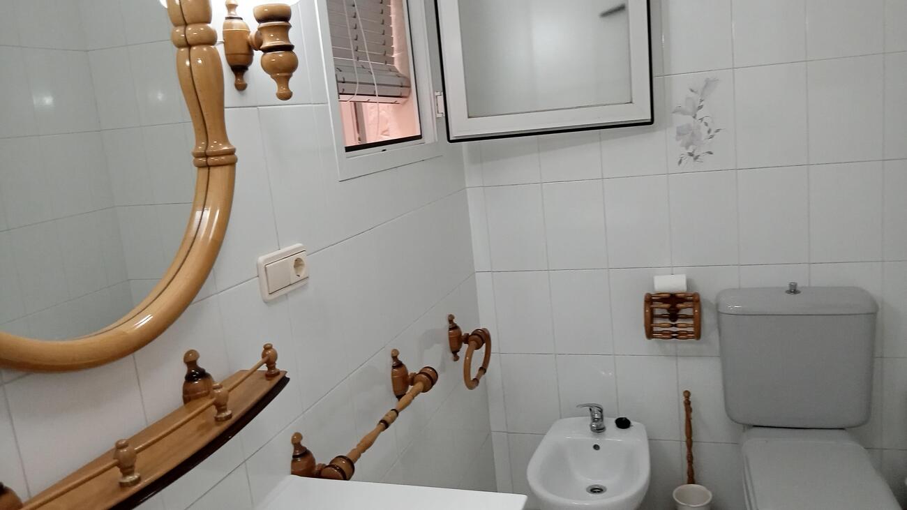 For sale - 3 Bedroom 2 Bathroom Apartment in Torrevieja - PLAYA LOS LOCOS  - Alicante