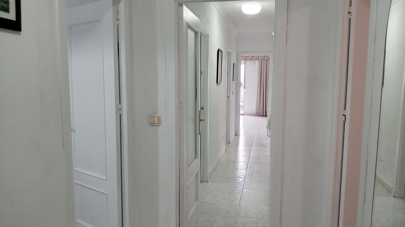 For sale - 3 Bedroom 2 Bathroom Apartment in Torrevieja - PLAYA LOS LOCOS  - Alicante