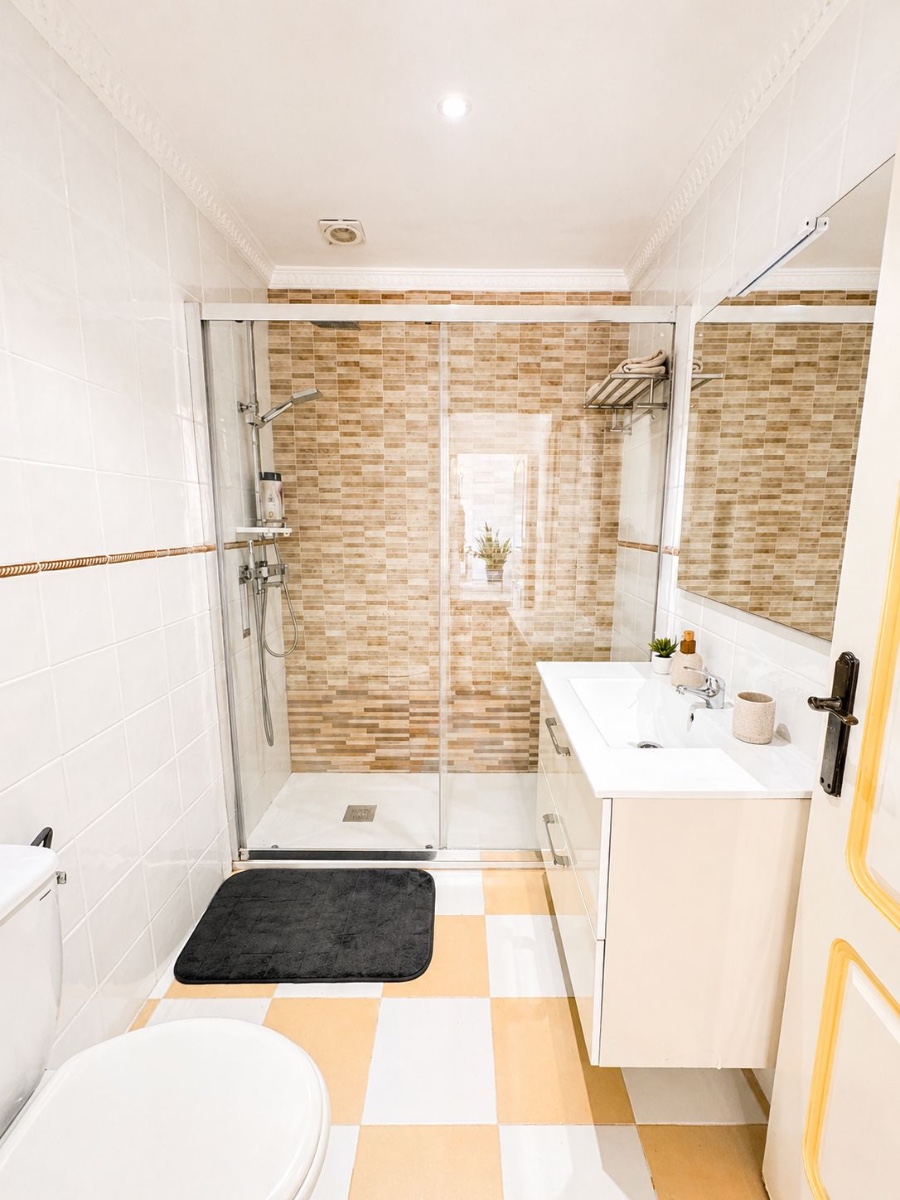 For sale - 3 Bedroom 2 Bathroom Villa in Torrevieja - Costa Blanca  - Alicante
