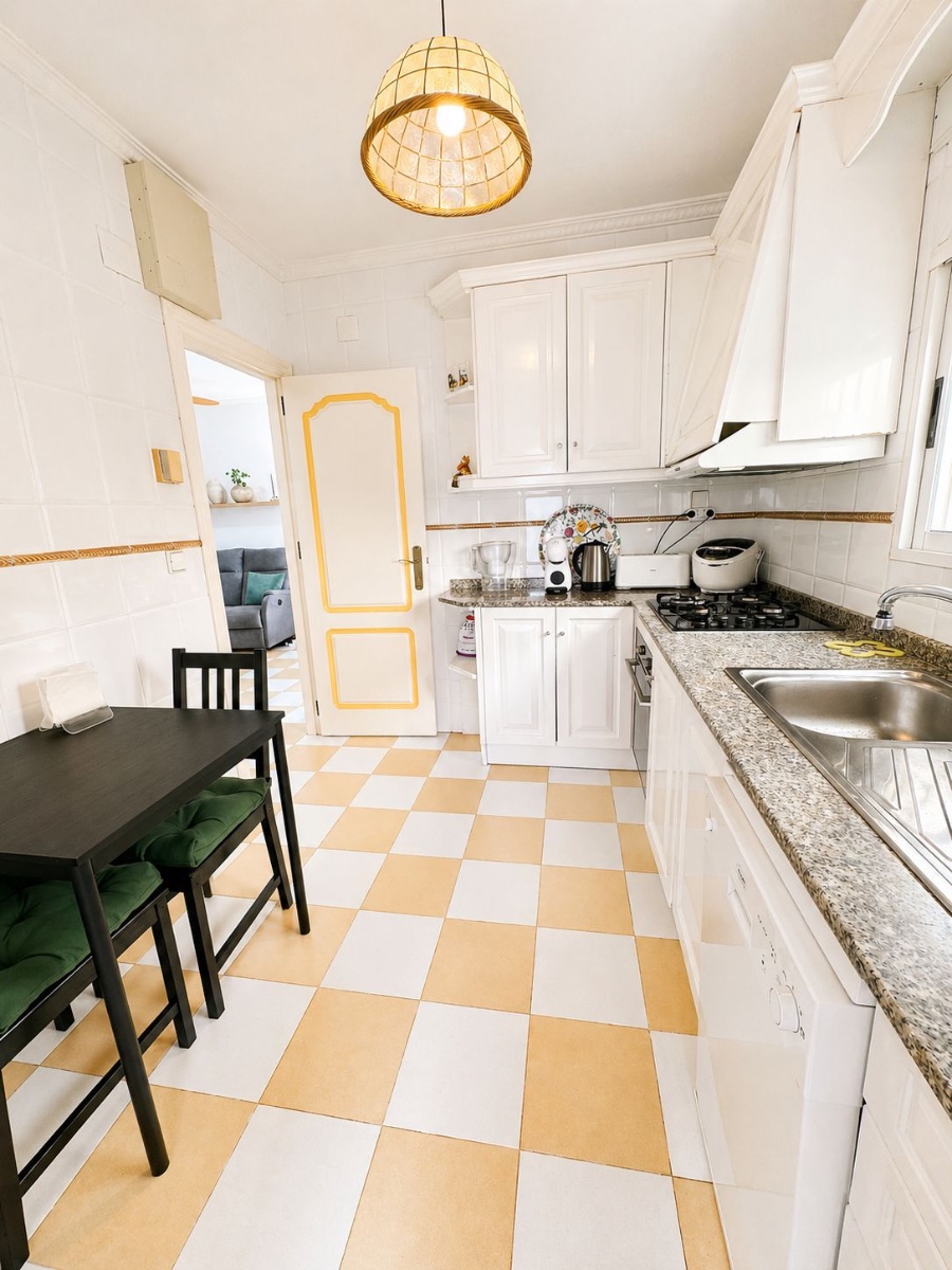 For sale - 3 Bedroom 2 Bathroom Villa in Torrevieja - Costa Blanca  - Alicante