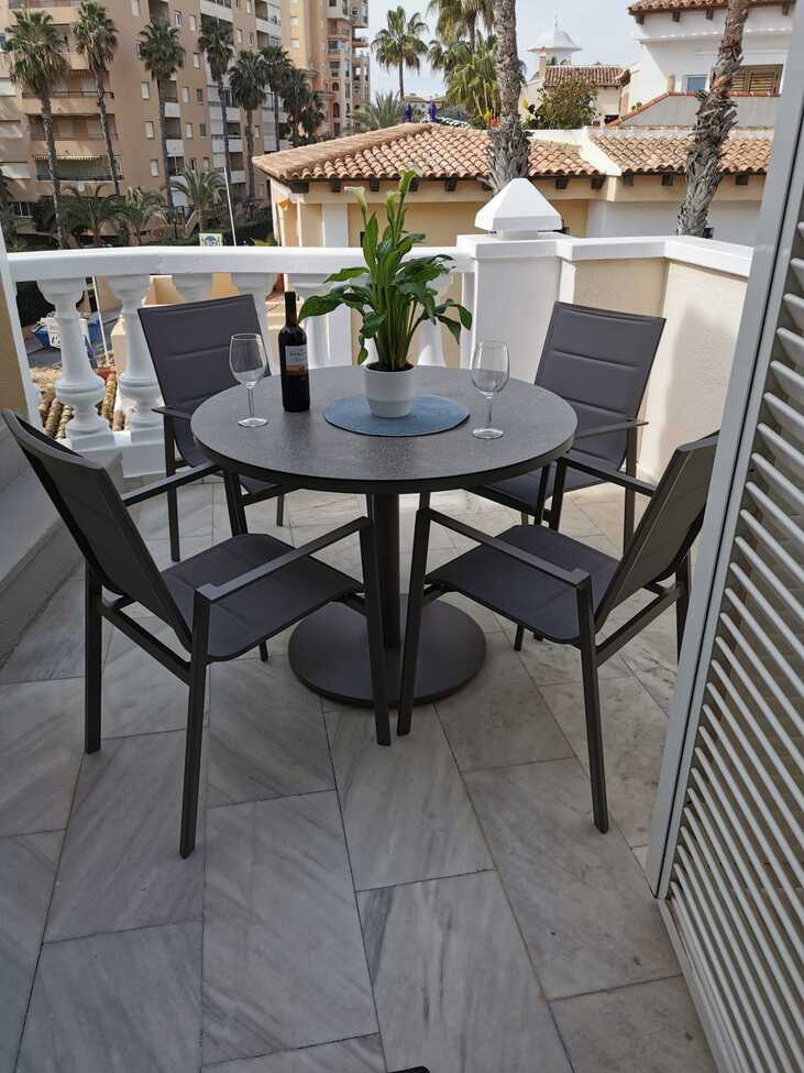 For sale - 2 Bedroom 1 Bathroom Penthouse Penthouse in Torrevieja - Playa De Los Locos  - Alicante