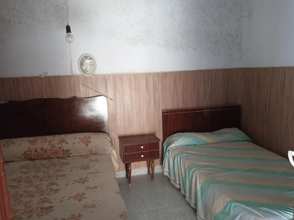For sale - 3 Bedroom 1 Bathroom Semi Detached in Los Montesinos -  - Alicante