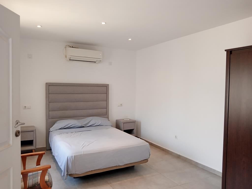 For sale - 4 Bedroom 3 Bathroom Semi Detached in Los Montesinos - PUEBLO CENTRO  - Alicante