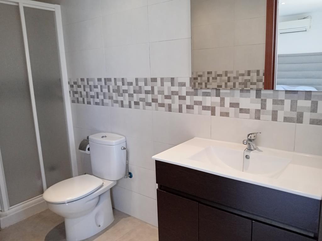For sale - 4 Bedroom 3 Bathroom Semi Detached in Los Montesinos - PUEBLO CENTRO  - Alicante