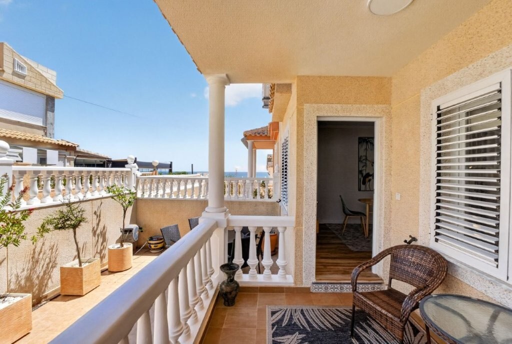 For sale - 3 Bedroom 2 Bathroom Town House in Torrevieja - Cabo Cervera  - Alicante