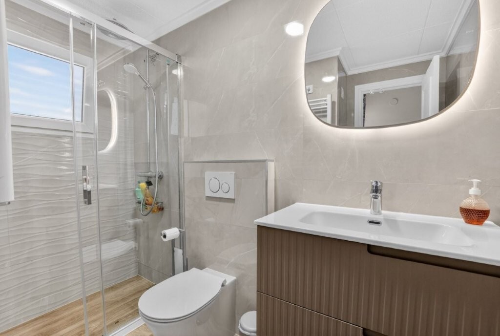 For sale - 3 Bedroom 2 Bathroom Town House in Torrevieja - Cabo Cervera  - Alicante