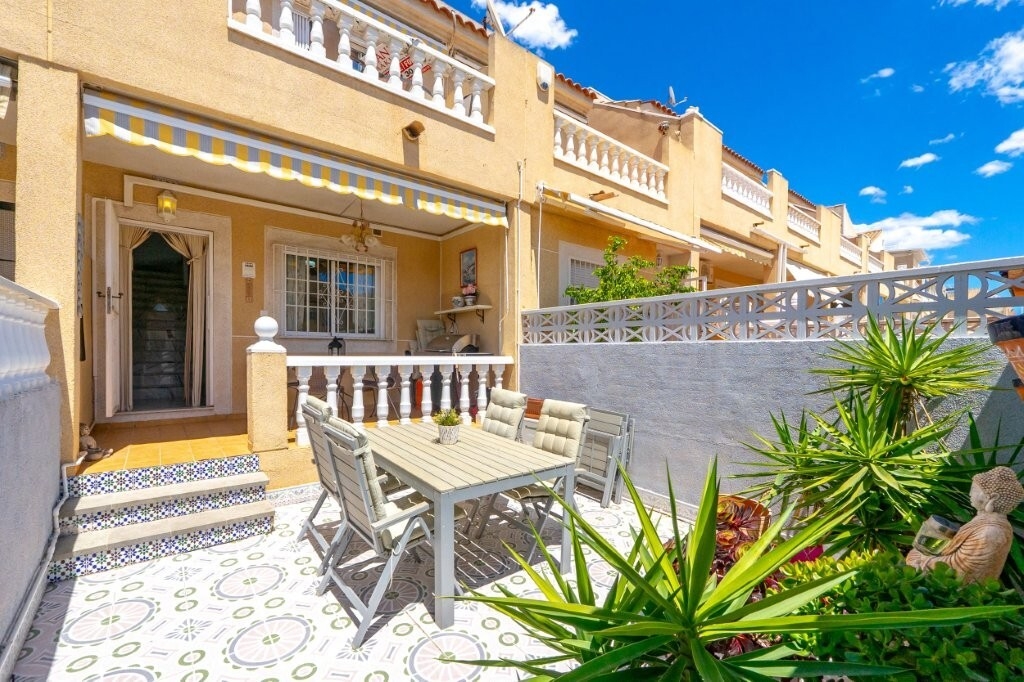 2 Bedroom 1 Bathroom Town House in Torrevieja