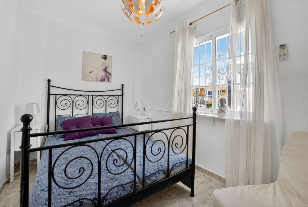 For sale - 2 Bedroom 1 Bathroom Town House in Torrevieja - aguas nuevas  - Alicante