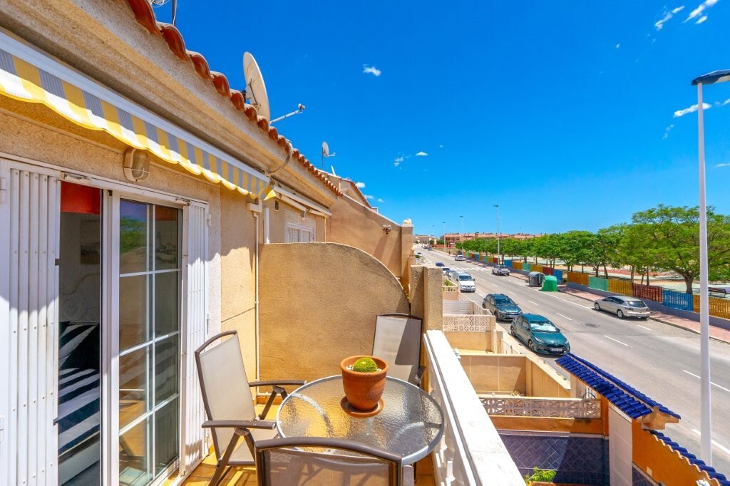 For sale - 2 Bedroom 1 Bathroom Town House in Torrevieja - aguas nuevas  - Alicante