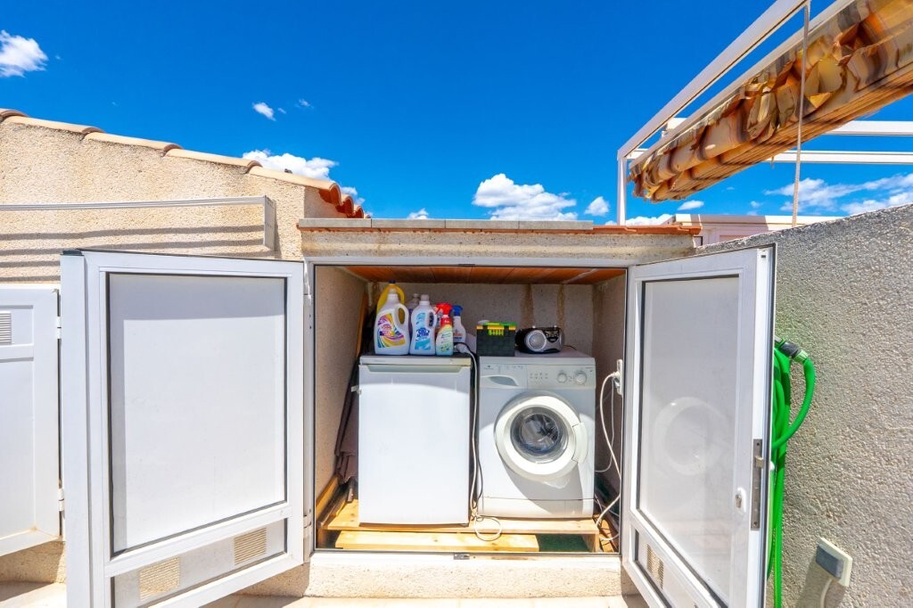 For sale - 2 Bedroom 1 Bathroom Town House in Torrevieja - aguas nuevas  - Alicante
