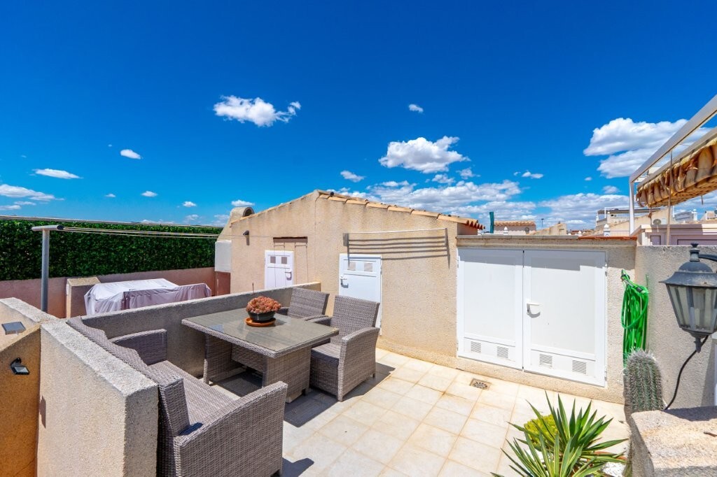 For sale - 2 Bedroom 1 Bathroom Town House in Torrevieja - aguas nuevas  - Alicante