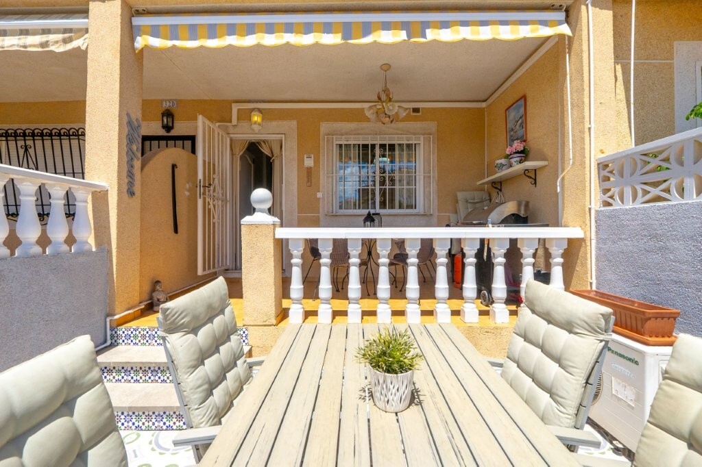 For sale - 2 Bedroom 1 Bathroom Town House in Torrevieja - aguas nuevas  - Alicante
