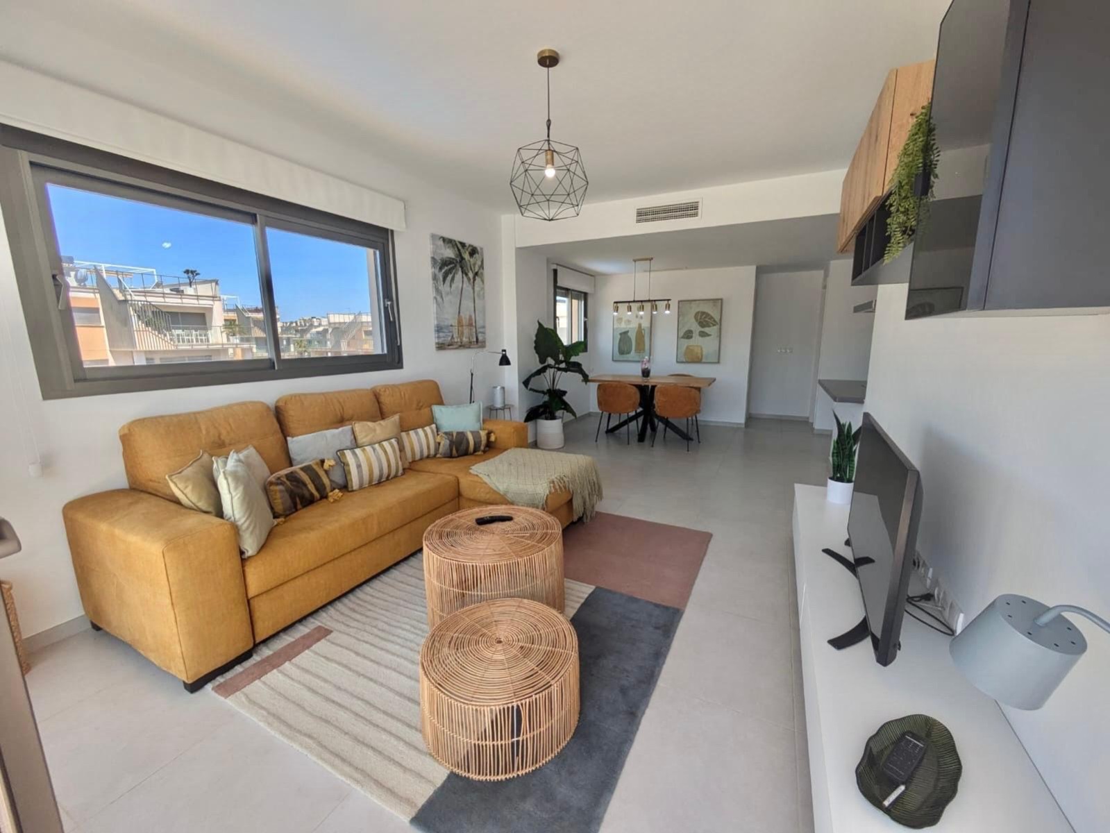 For sale - 3 Bedroom 2 Bathroom Penthouse in Villamartin - Costa Blanca  - Alicante