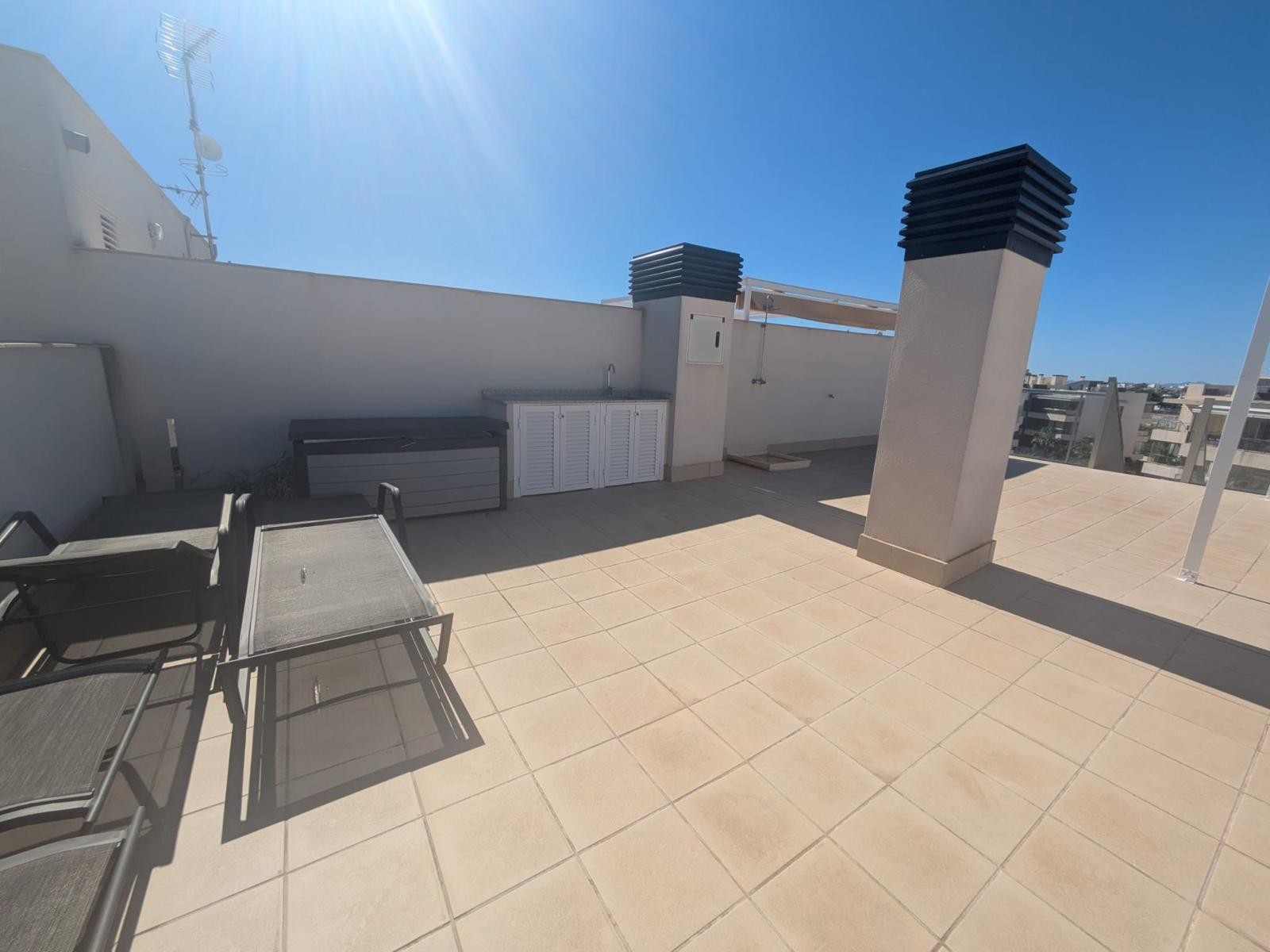 For sale - 3 Bedroom 2 Bathroom Penthouse in Villamartin - Costa Blanca  - Alicante