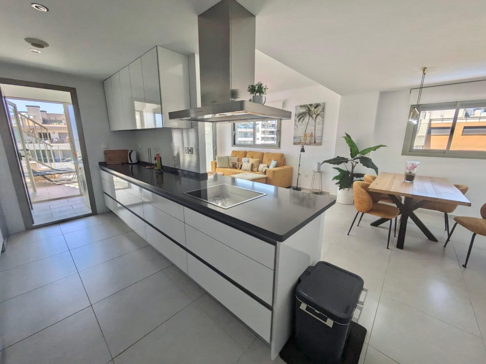 For sale - 3 Bedroom 2 Bathroom Penthouse in Villamartin - Costa Blanca  - Alicante