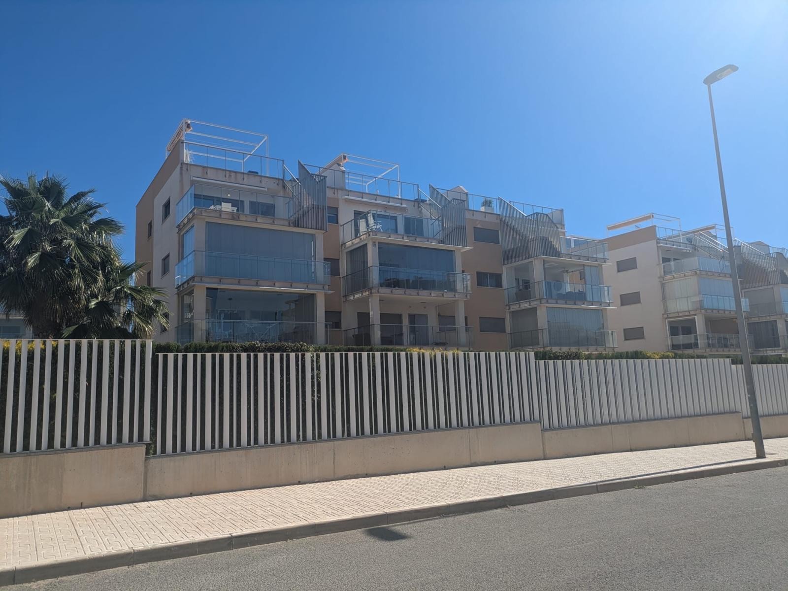 For sale - 3 Bedroom 2 Bathroom Penthouse in Villamartin - Costa Blanca  - Alicante