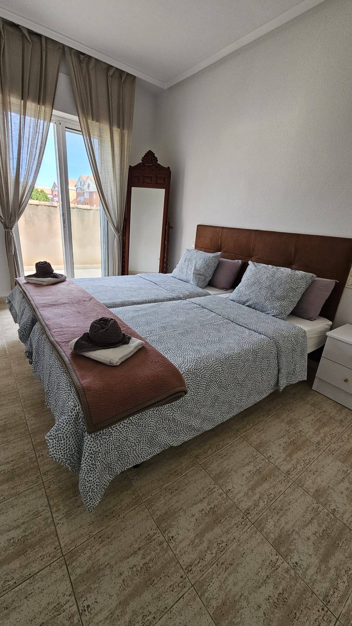 For sale - 3 Bedroom 1 Bathroom Penthouse in Torrevieja - Acequion  - Alicante
