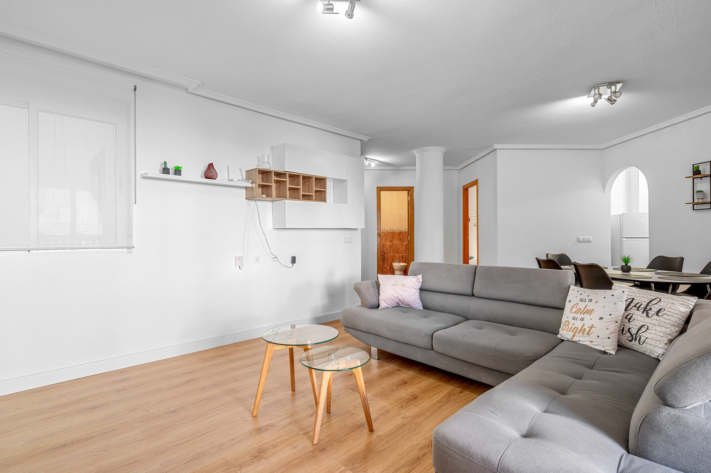 For sale - 3 Bedroom 2 Bathroom Apartment in Torrevieja - Costa Blanca  - Alicante