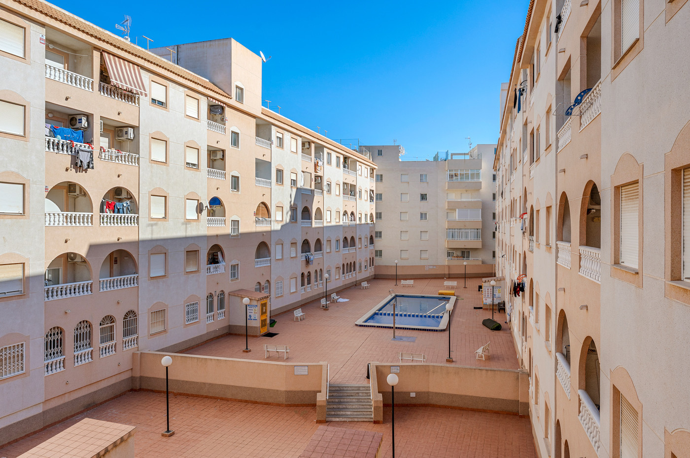 For sale - 3 Bedroom 2 Bathroom Apartment in Torrevieja - Costa Blanca  - Alicante