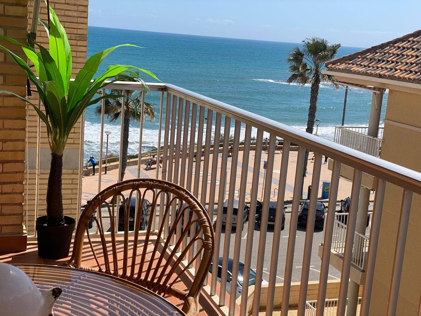 For sale - 3 Bedroom 1 Bathroom Apartment in Pilar de La Horadada - La Torre De La Horadada  - Alicante